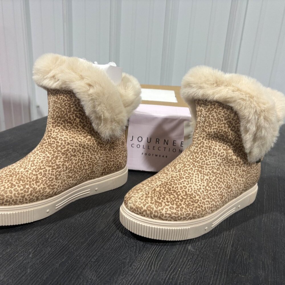 Journee Women’s Platform Snow Boots – Beige Leopard | Size 7 | New